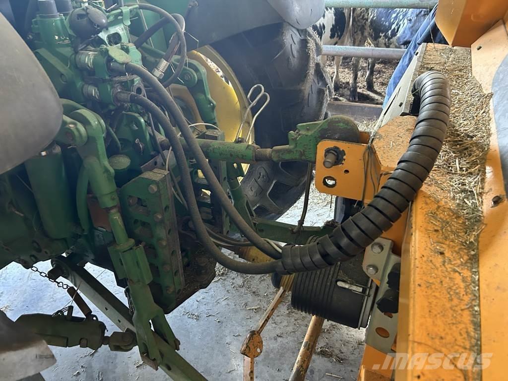 Belair G Bale shredders, cutters and unrollers