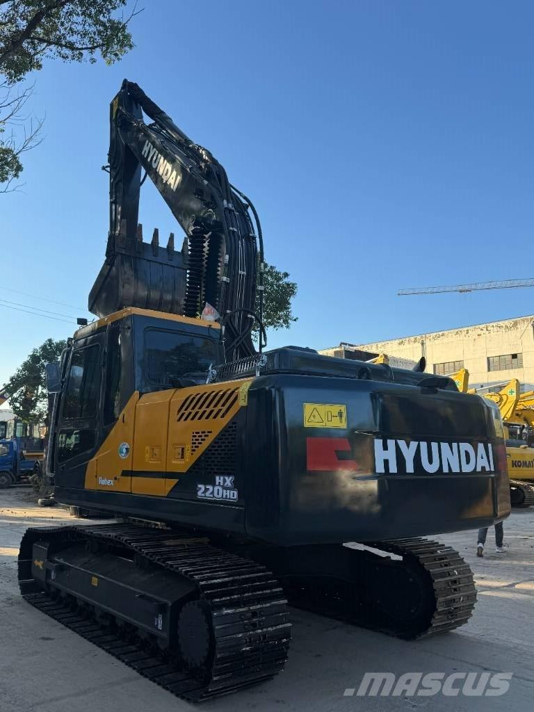 Hyundai HX 220HD Midi excavators  7t - 12t