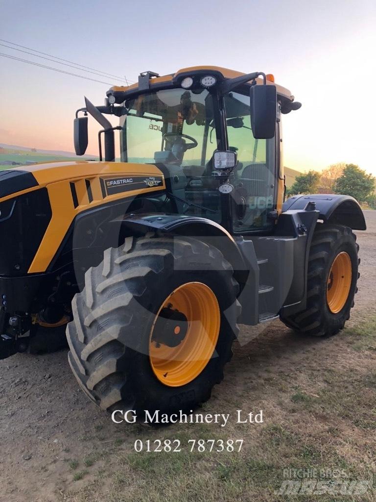 JCB Fastrac 4220 Tractors