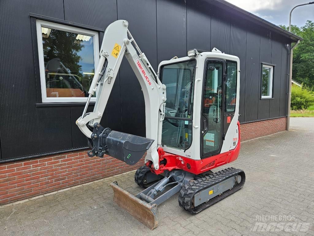 Takeuchi TB 216 Mini excavators < 7t (Mini diggers)