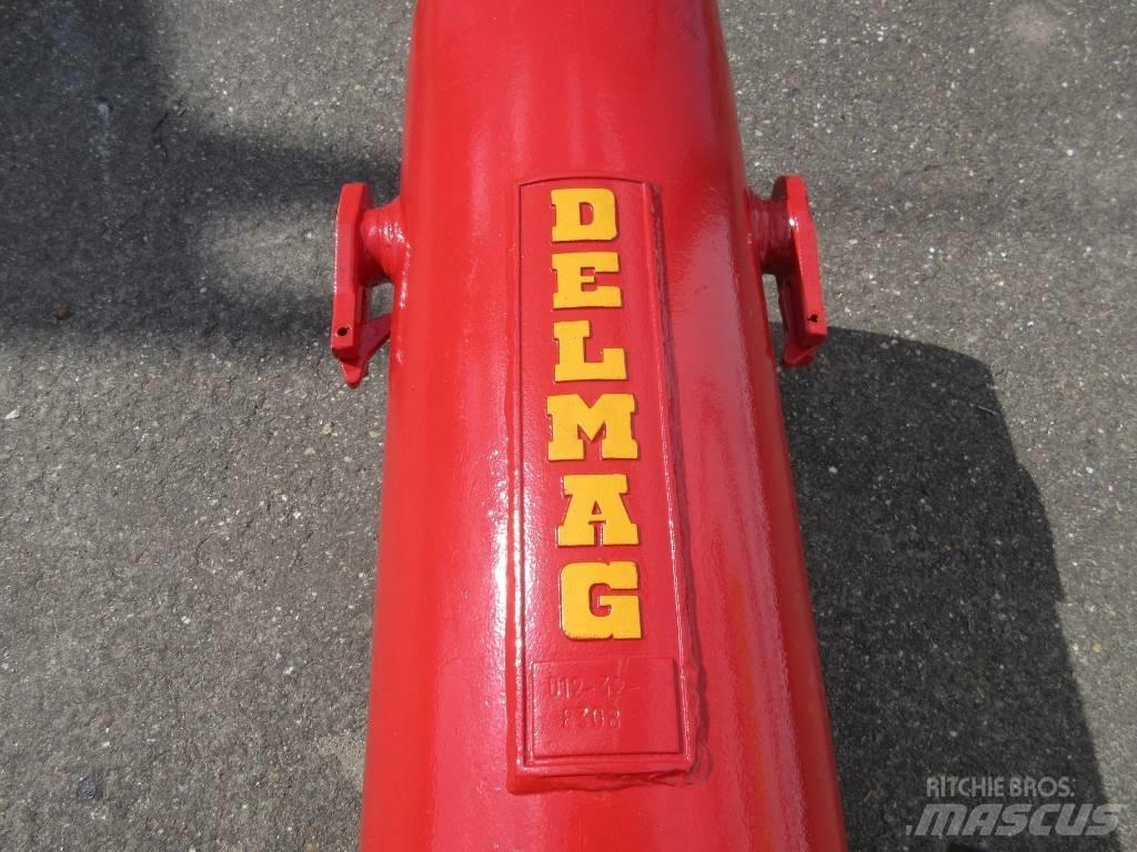 Delmag D12-32 Diesel pile hammers