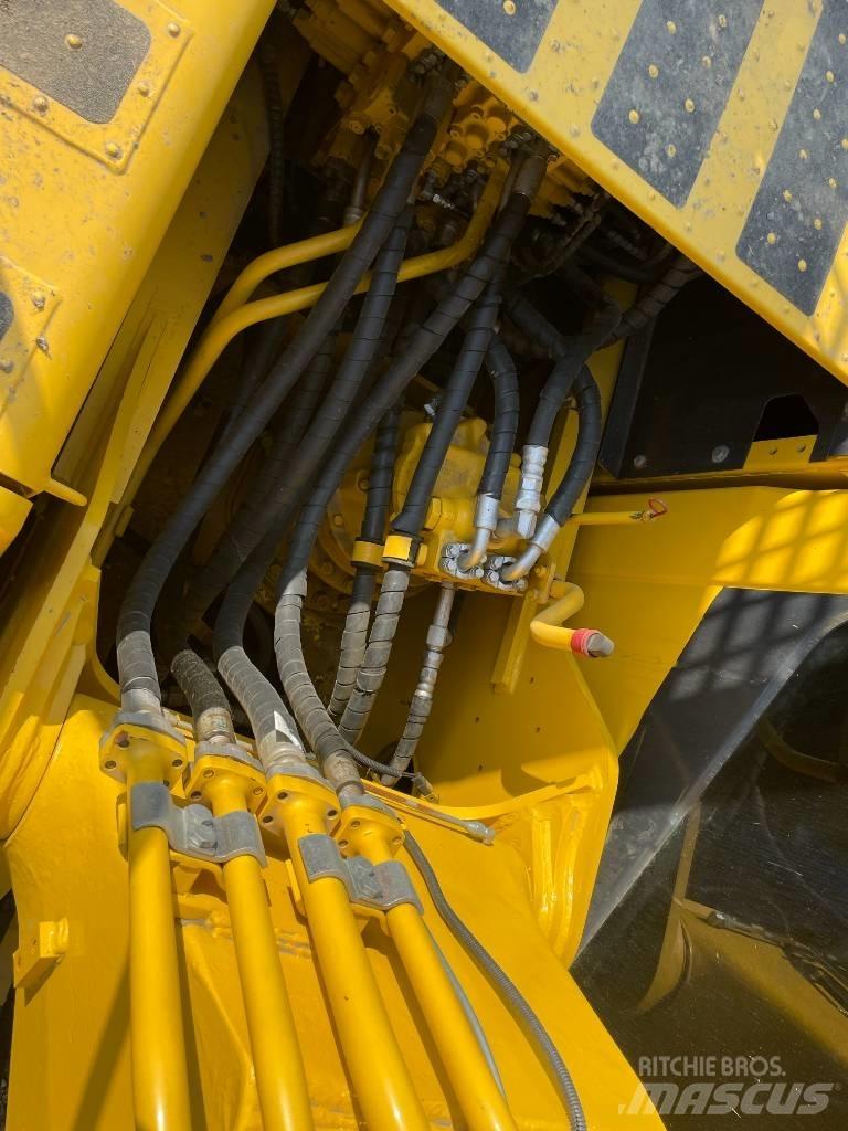 Komatsu PC 210 LC Crawler excavators