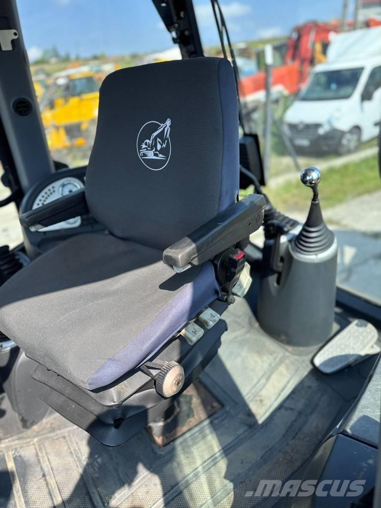 JCB 3CX Backhoe loaders