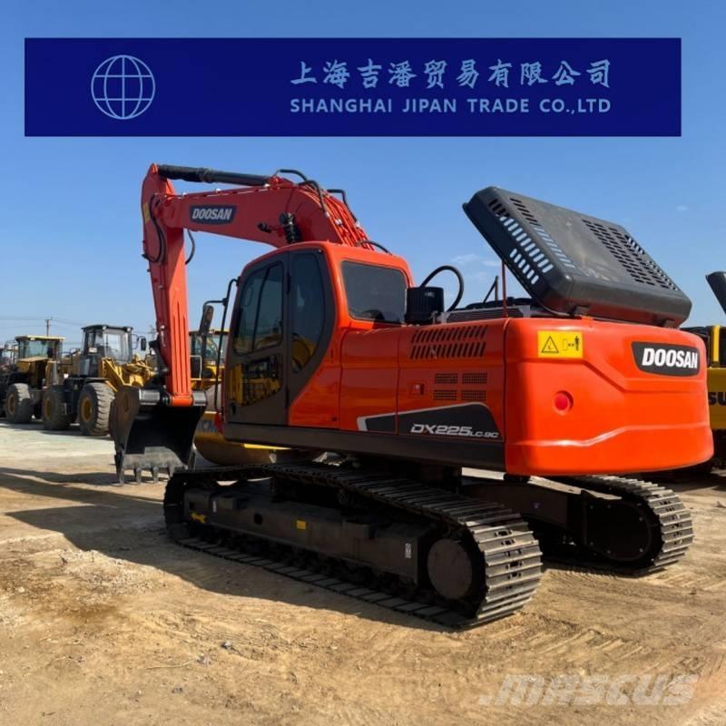 Doosan DX 225 Crawler excavators