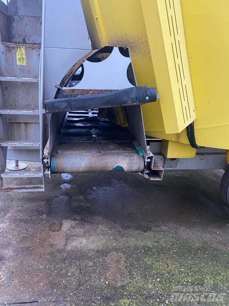 Sgariboldi Kodiak Mixer feeders