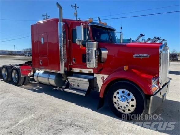 Kenworth W900L Tractor Units