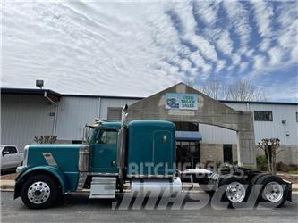 Peterbilt 389 Construction - Others