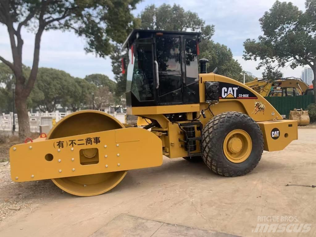 CAT CS 683 E Single drum rollers