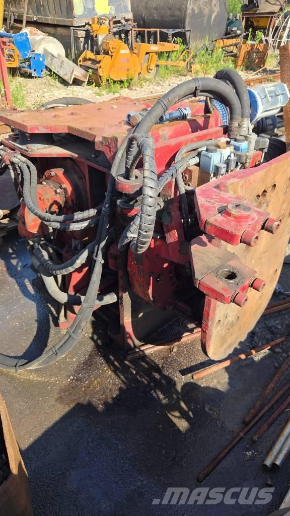 Movax 50 & 80 Vibratory pile drivers