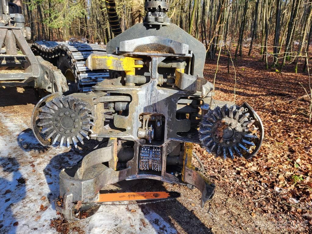 Ponsse Bear 8W Harvesters