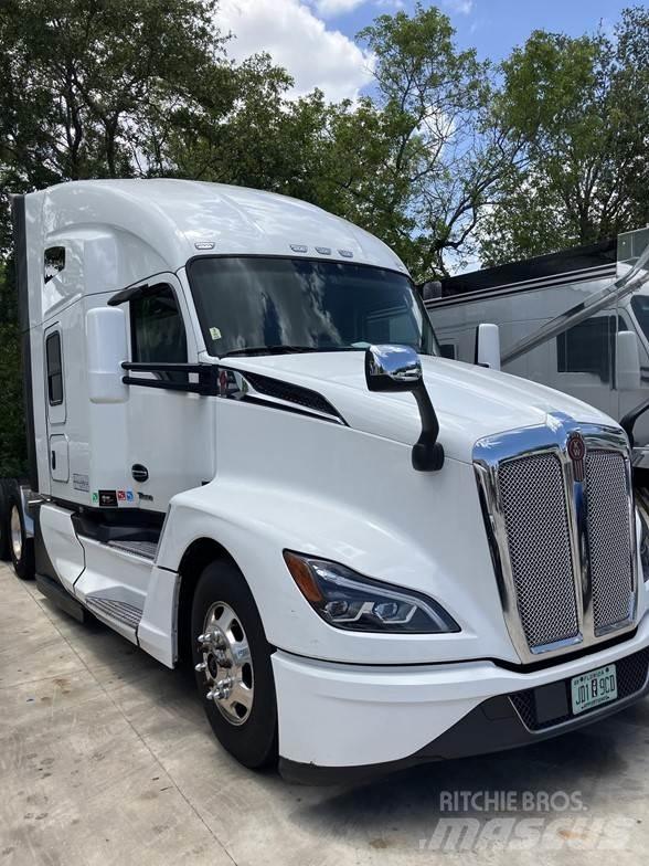 Kenworth T680 Tractor Units