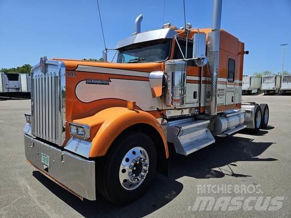 Kenworth W900 Tractor Units