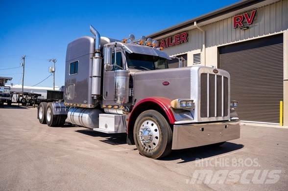 Peterbilt 579 Tractor Units