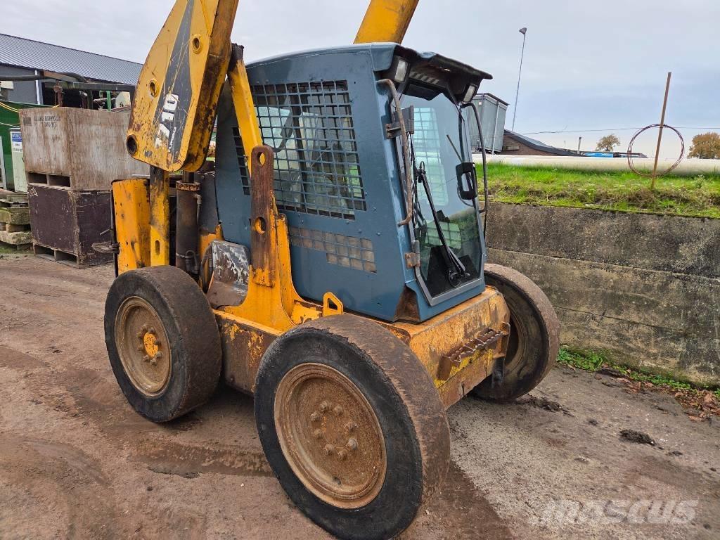 Gehl 7710 Turbo Skid steer loaders