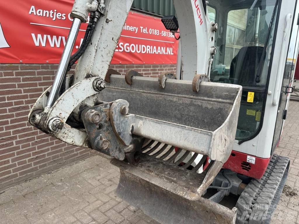 Takeuchi TB216 Mini excavators < 7t (Mini diggers)
