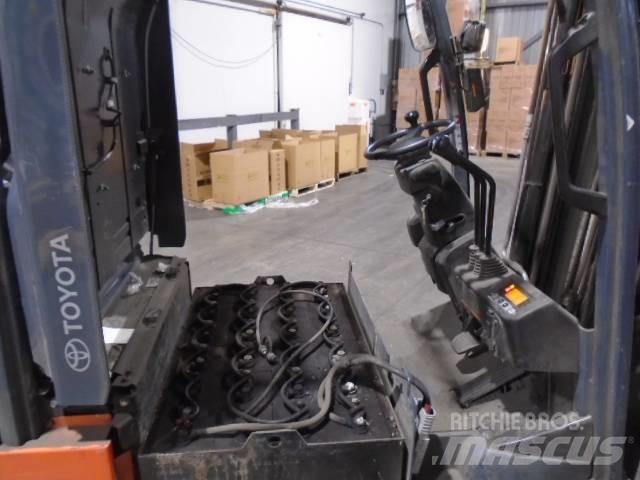 Toyota 8FBE20U Self propelled stackers