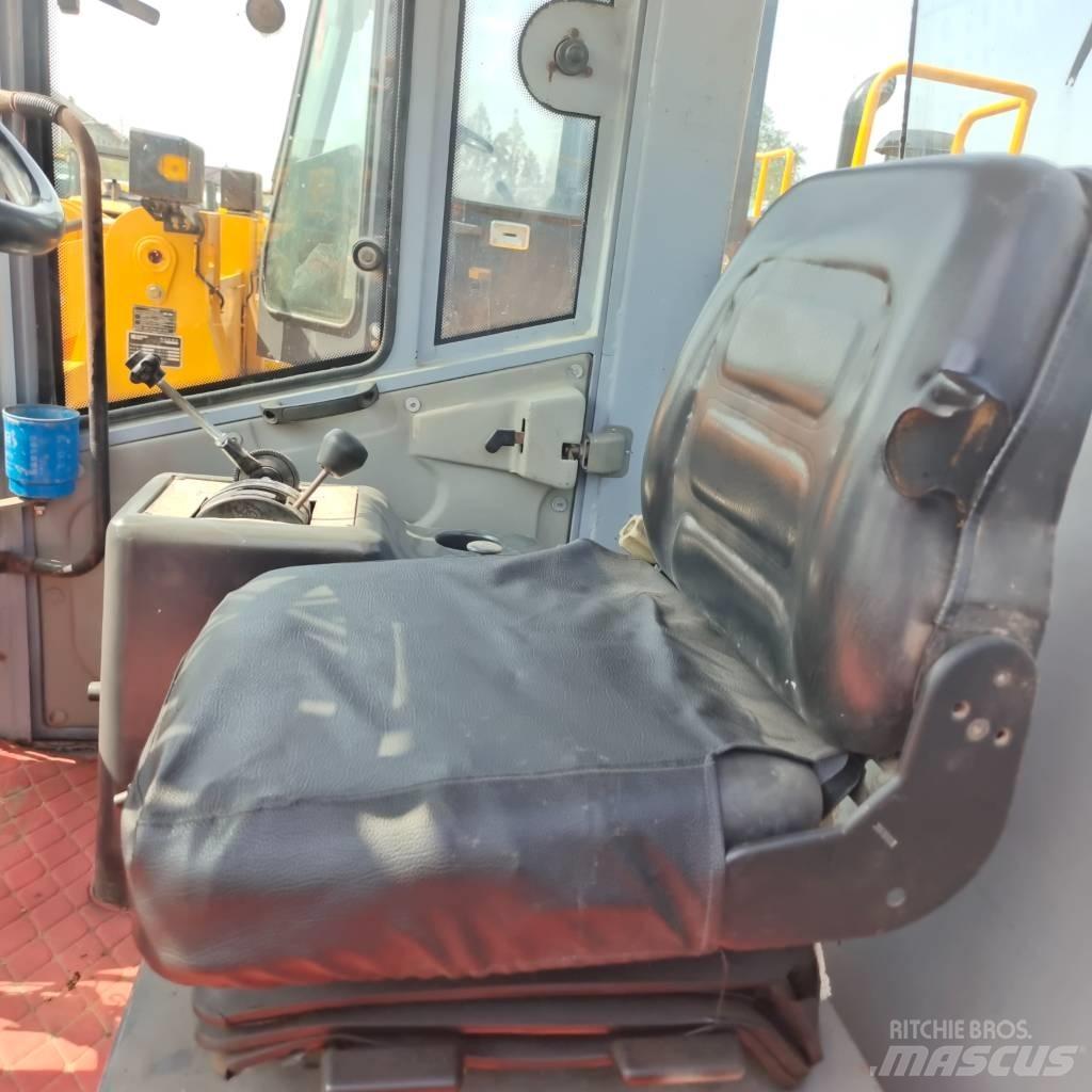 XCMG XS263J Single drum rollers