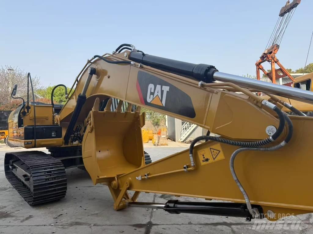 CAT 320D2 Midi excavators  7t - 12t