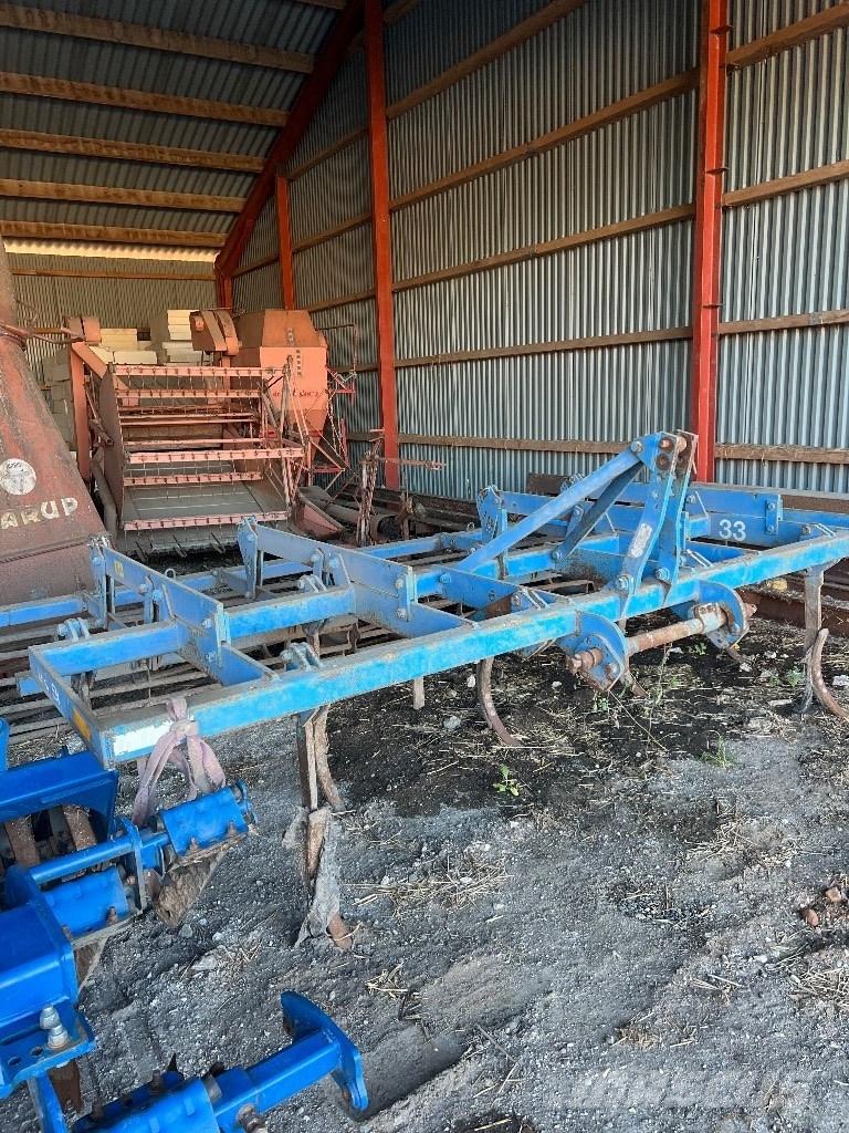 Lemken Smaragd 9/400 Harrows