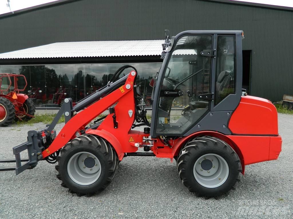 Attack 830 Front loaders and diggers