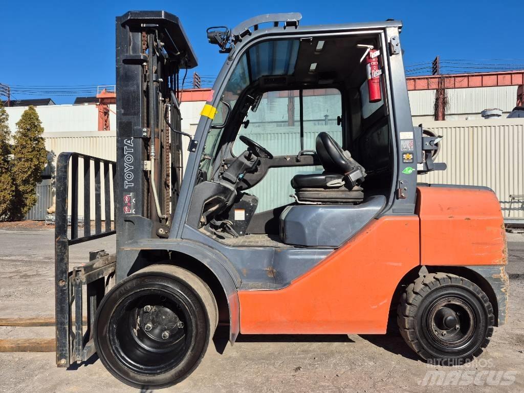 Toyota 8 FGU 30 Forklift trucks - others