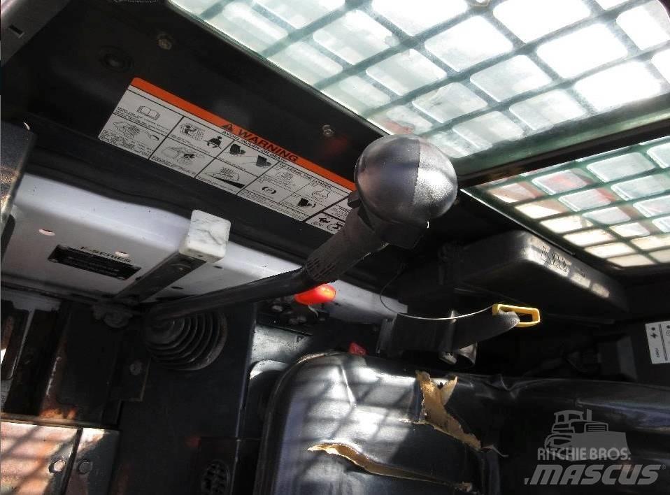 Bobcat 553 Skid steer loaders