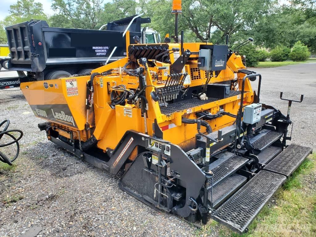 LeeBoy 8500D Asphalt pavers