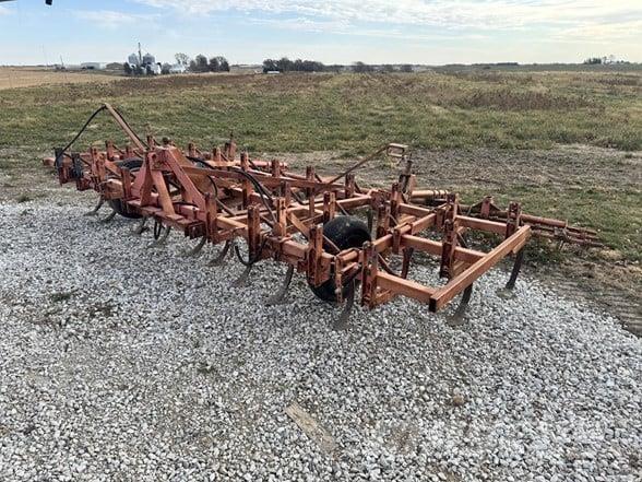 Brady W11 Cultivators