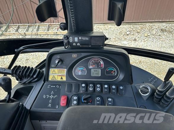 CAT 420F Backhoe loaders