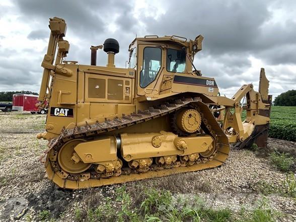 CAT D8N Crawler dozers