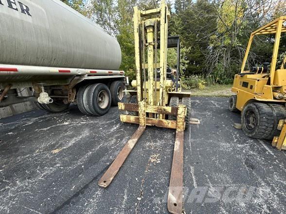 Clark CFY60 Diesel trucks