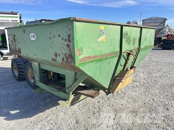J&M 250-7 Grain / Silage Trailers