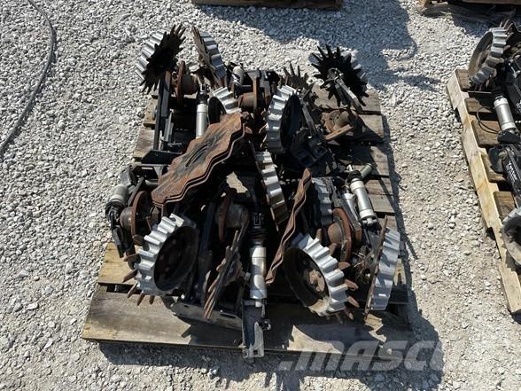 YETTER  Construction - Others