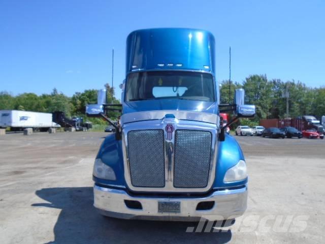 Kenworth T 680 Tractor Units