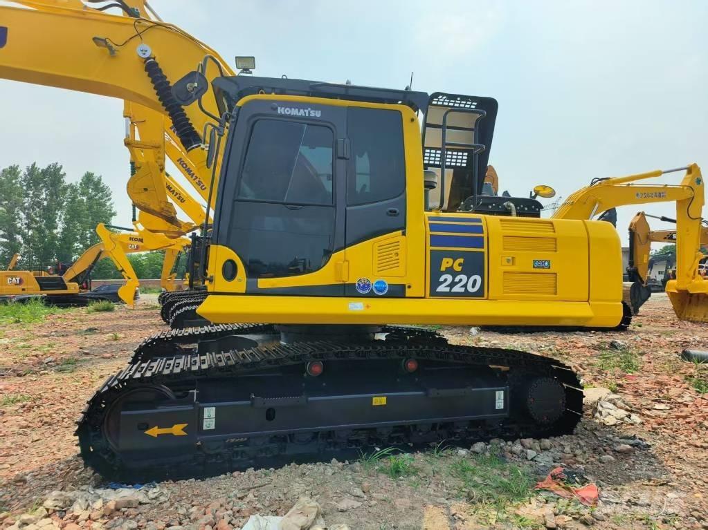 Komatsu PC 220-8 Crawler excavators