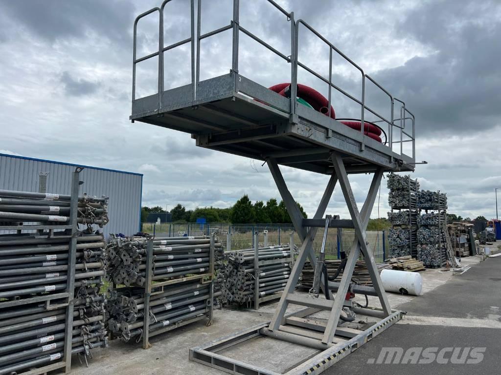 Lissmac MAB 3001 Scissor lifts