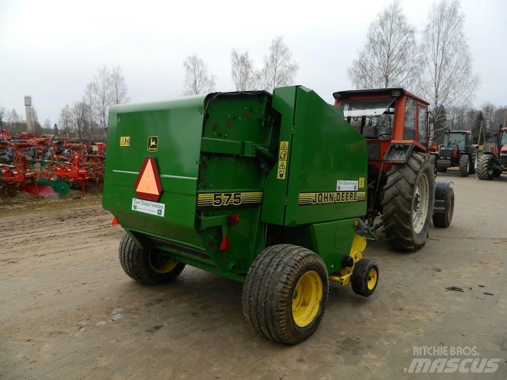 John Deere 575 Round balers