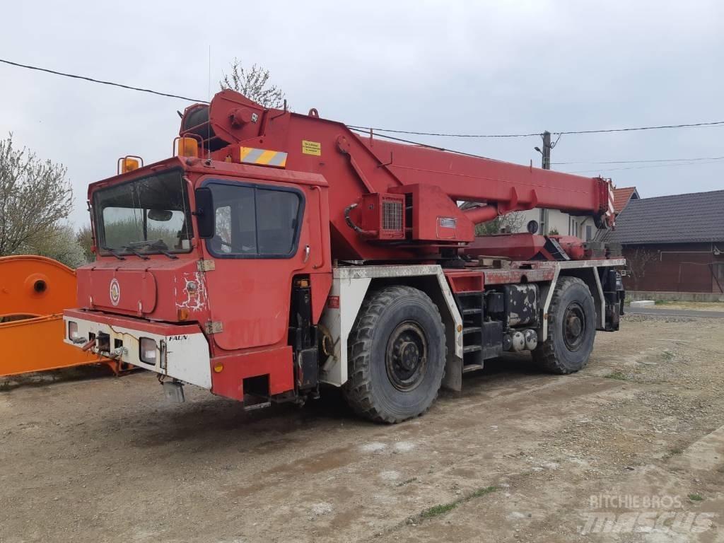 Faun RTF30 All terrain cranes