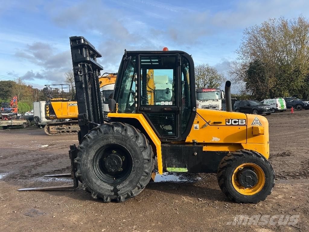 JCB 926 Rough terrain trucks