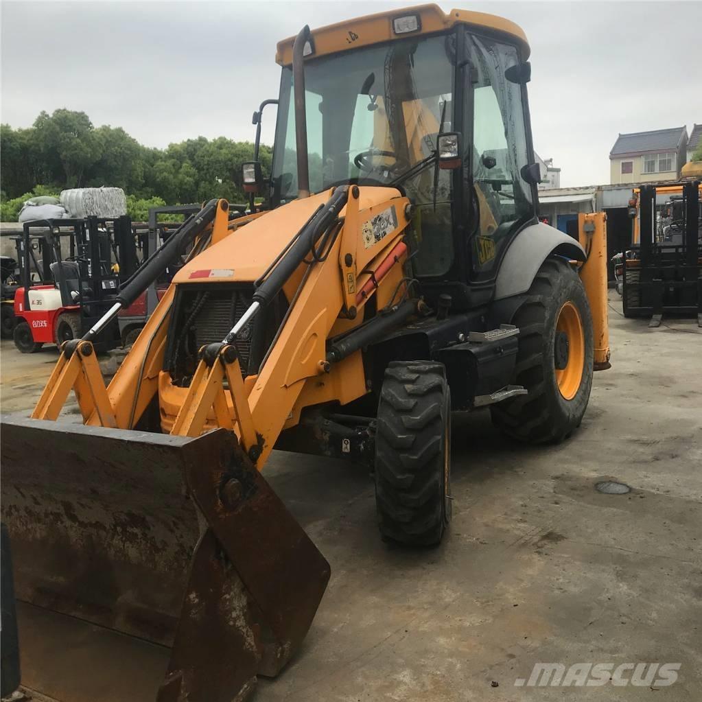 JCB 3CX Backhoe loaders