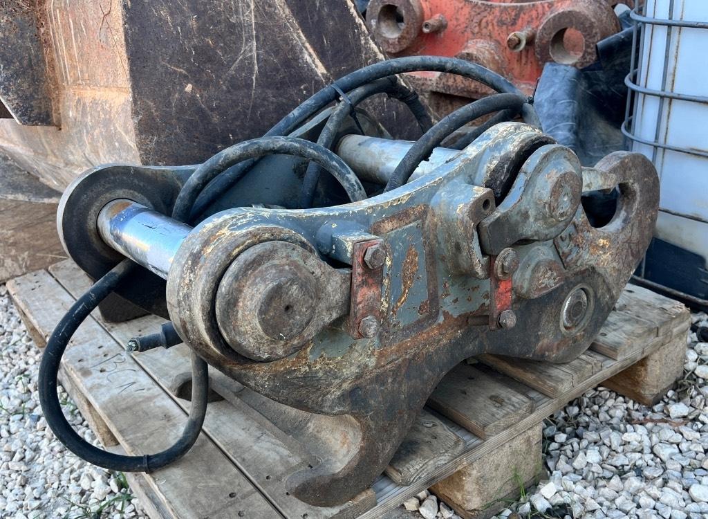 Liebherr SW33 Quick connectors