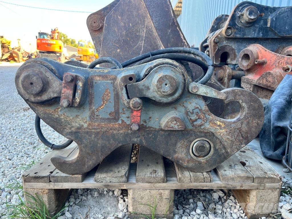 Liebherr SW33 Quick connectors