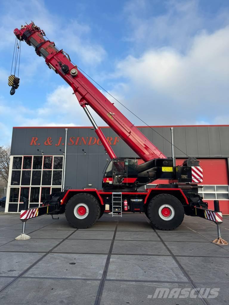 Terex RT 100 Rough terrain cranes