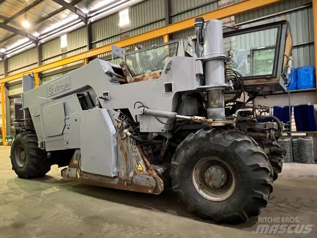 Wirtgen WR2500 Asphalt recyclers