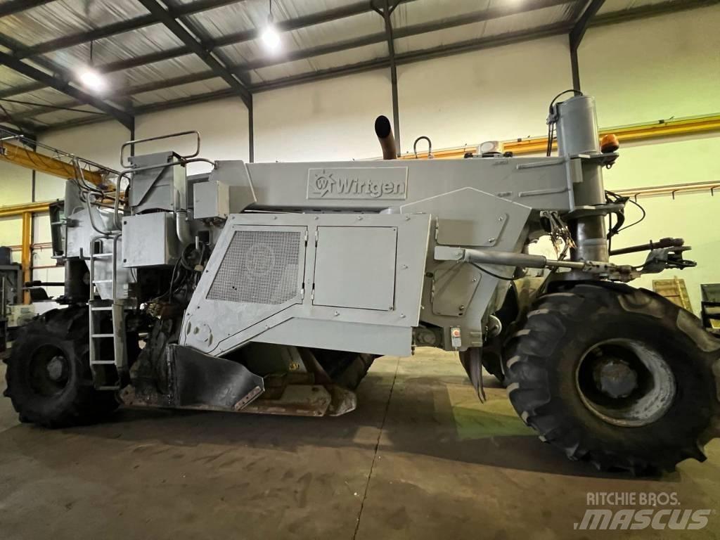 Wirtgen WR2500 Asphalt recyclers