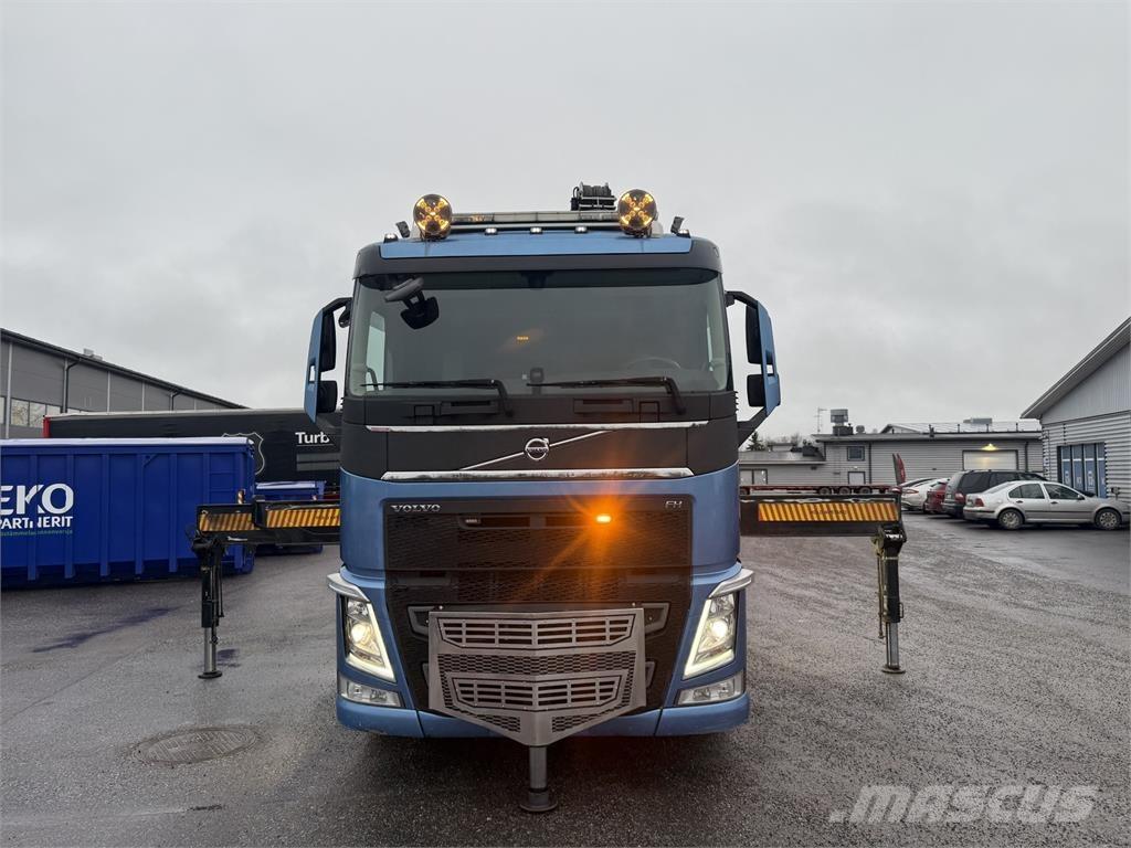 Volvo FH540 8X4 Crane trucks