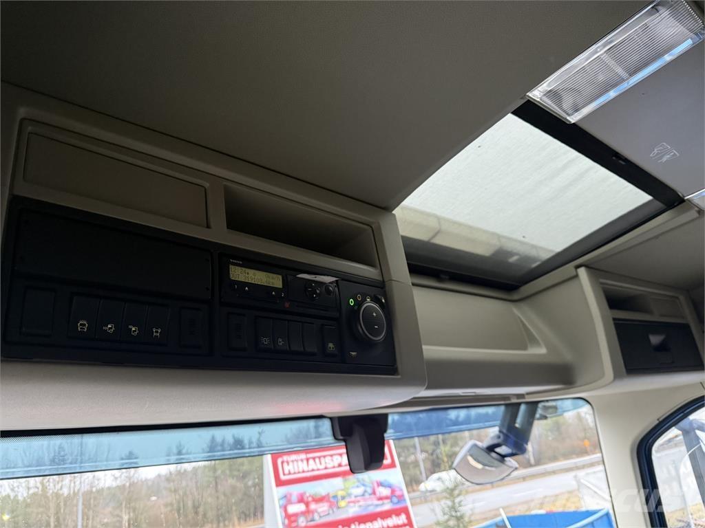 Volvo FH540 8X4 Crane trucks