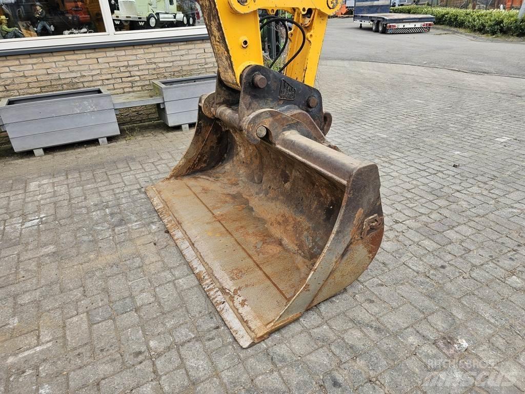 JCB JS145W Wheeled excavators