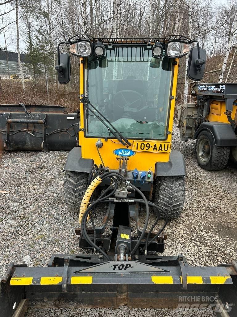 Wille 265 Compact tractors