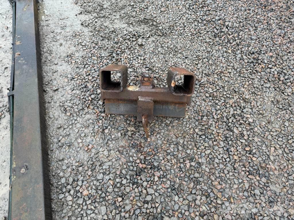 Holms 3.0M Snow blades and plows